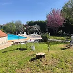 Poolside Compact Family Bella روفينجسكو سيلو