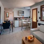 Poolside Compact Family Bella Tatil Evi