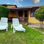 Tatil Evi Poolside Compact Family Bella