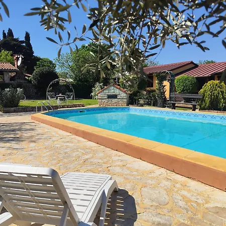 Tatil Evi Poolside Compact Family Bella Rovinjsko Selo