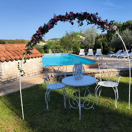 Tatil Evi Poolside Compact Family Bella *